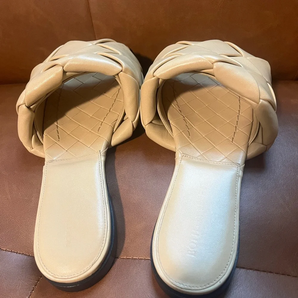 Bottega Veneta Lido Sandals Size 38 Cream Intrecciato Woven Leather Slides - Picture 2 of 16